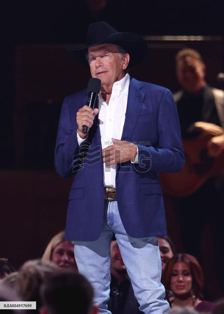 59th Annual CMA Awards - Show