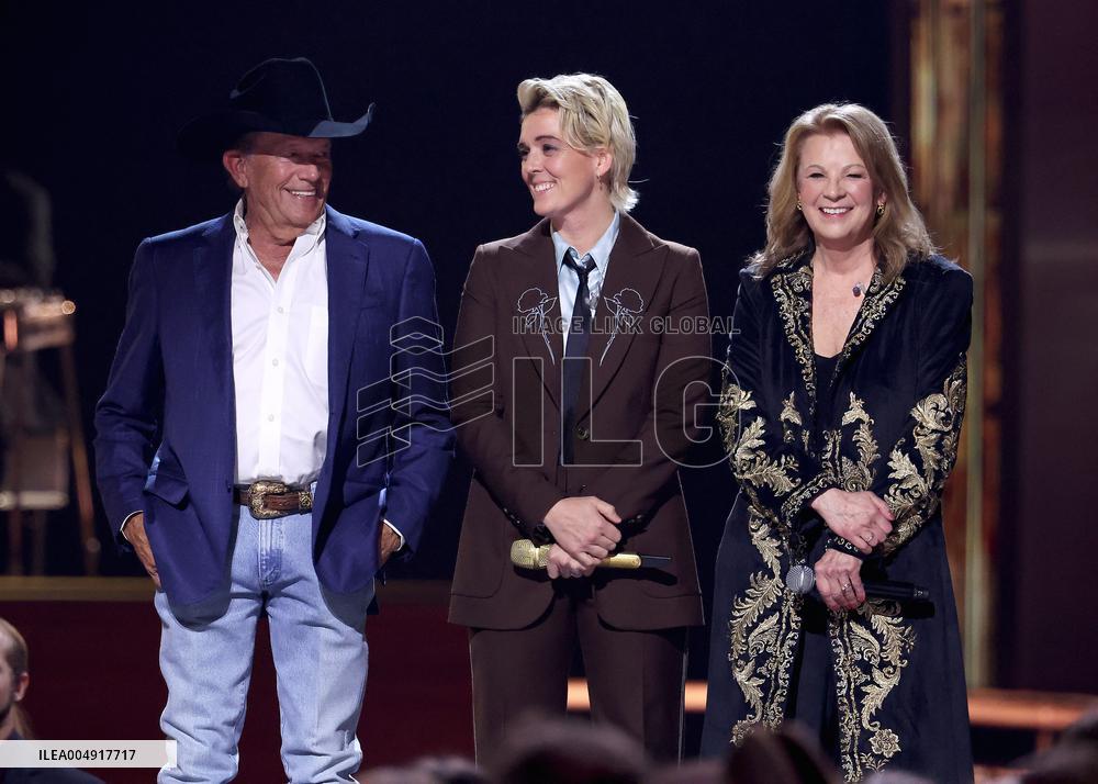 59th Annual CMA Awards - Show