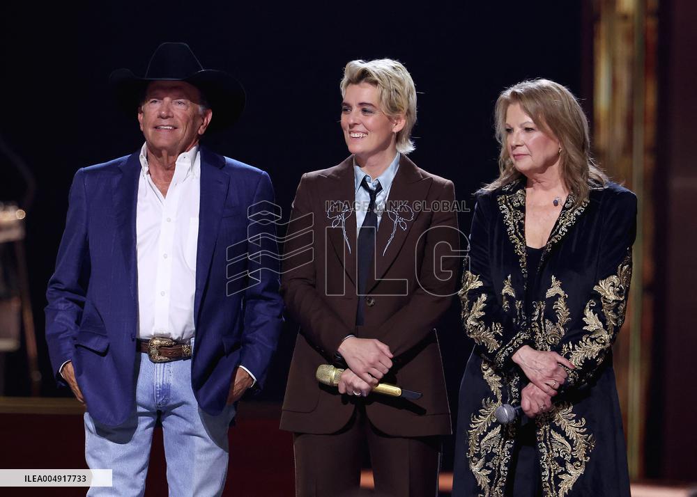 59th Annual CMA Awards - Show