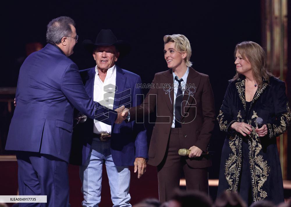 59th Annual CMA Awards - Show