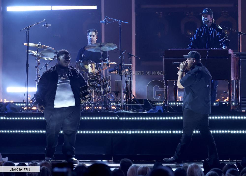 59th Annual CMA Awards - Show