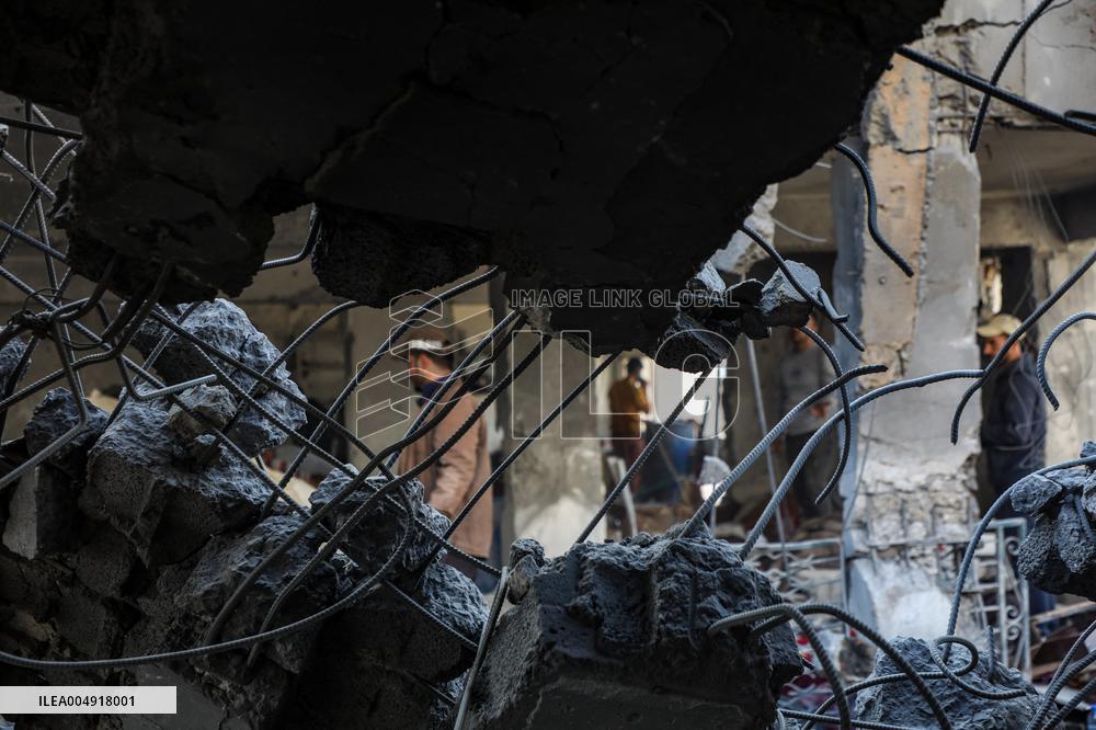 Israeli Airstrikes in Al-Zeitoun Neighborhood - Gaza