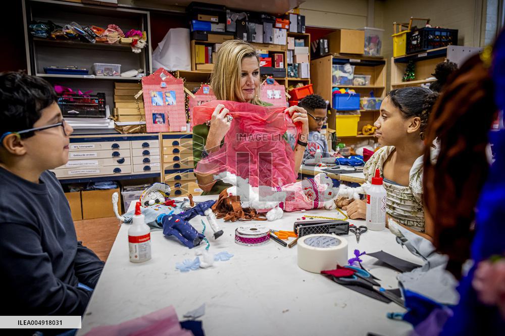Queen Maxima Visits Mobiel Primary School - Amsterdam
