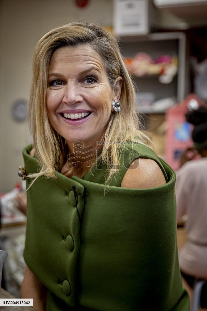 Queen Maxima Visits Mobiel Primary School - Amsterdam