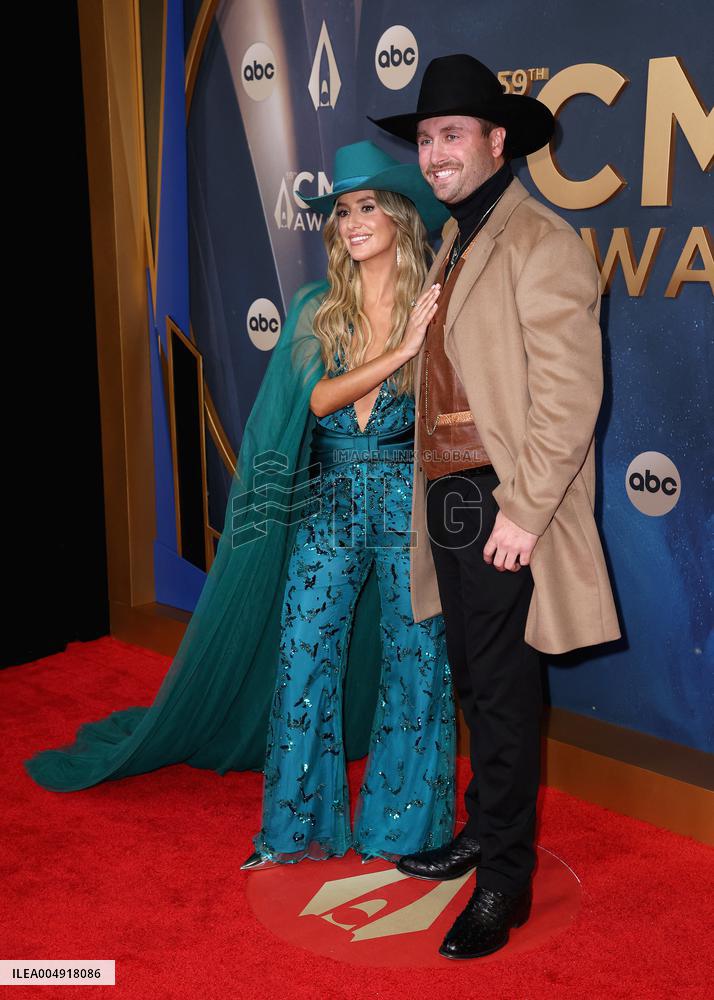 59th Annual CMA Awards - Arrivals