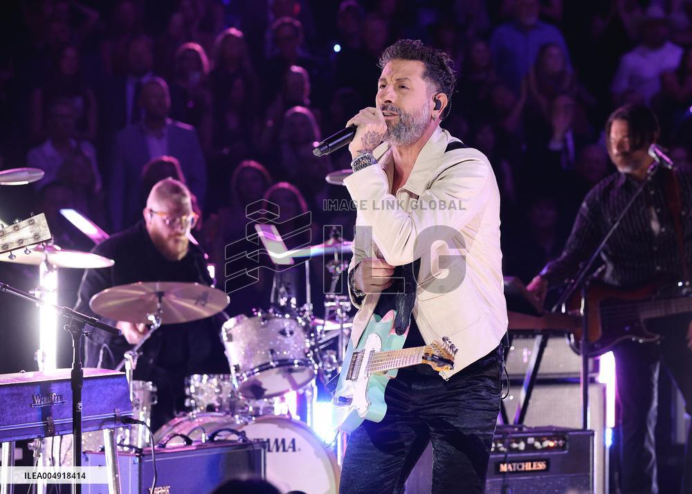 59th Annual CMA Awards - Show