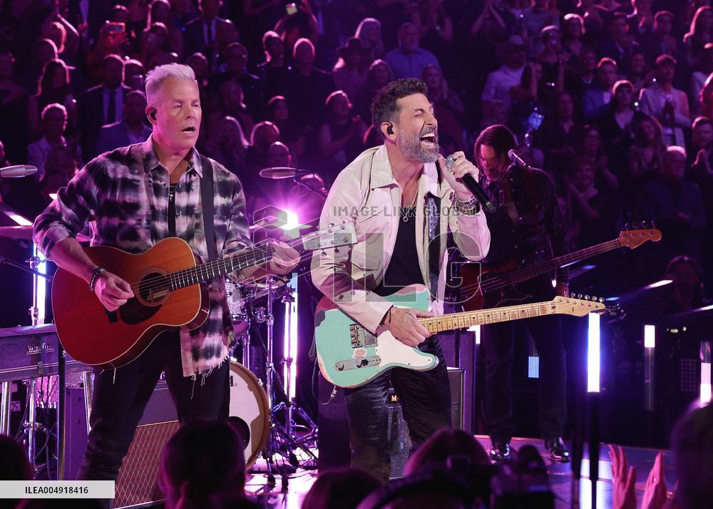 59th Annual CMA Awards - Show