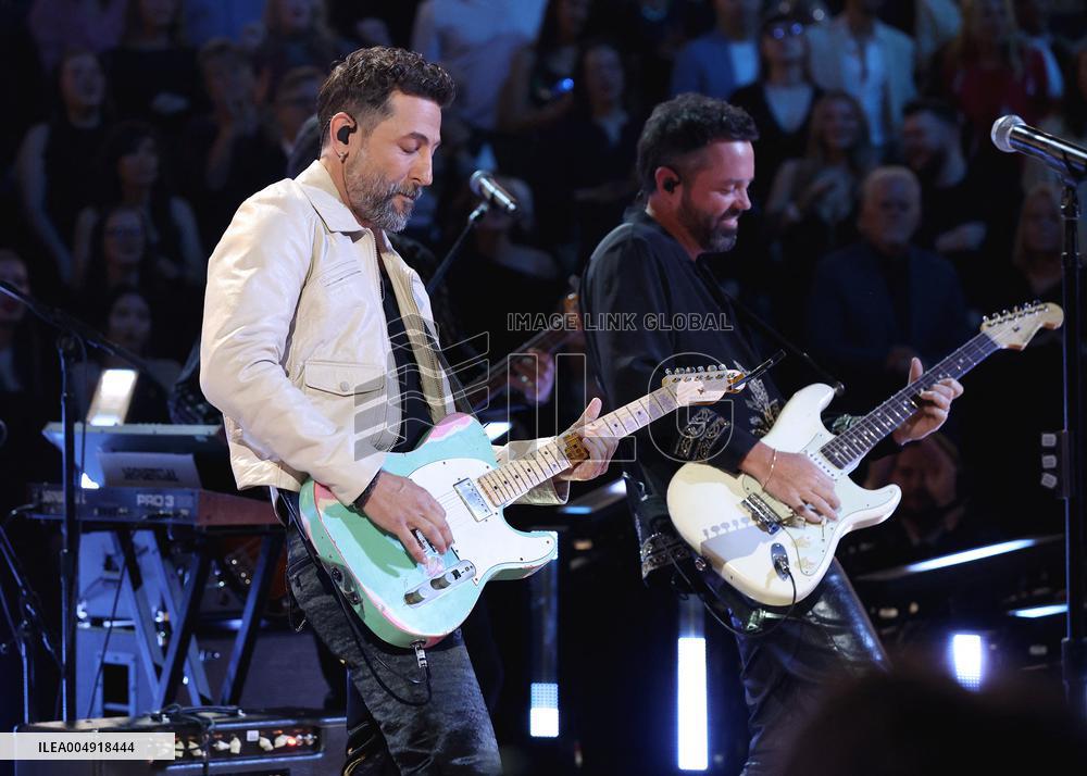 59th Annual CMA Awards - Show