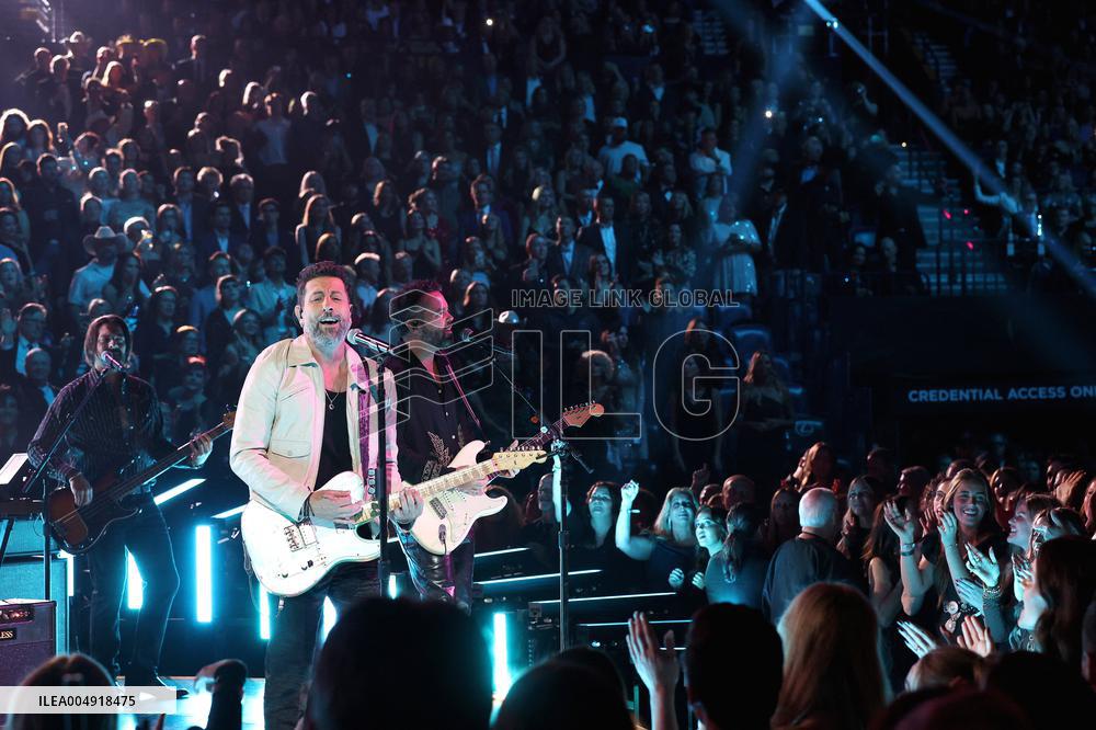 59th Annual CMA Awards - Show