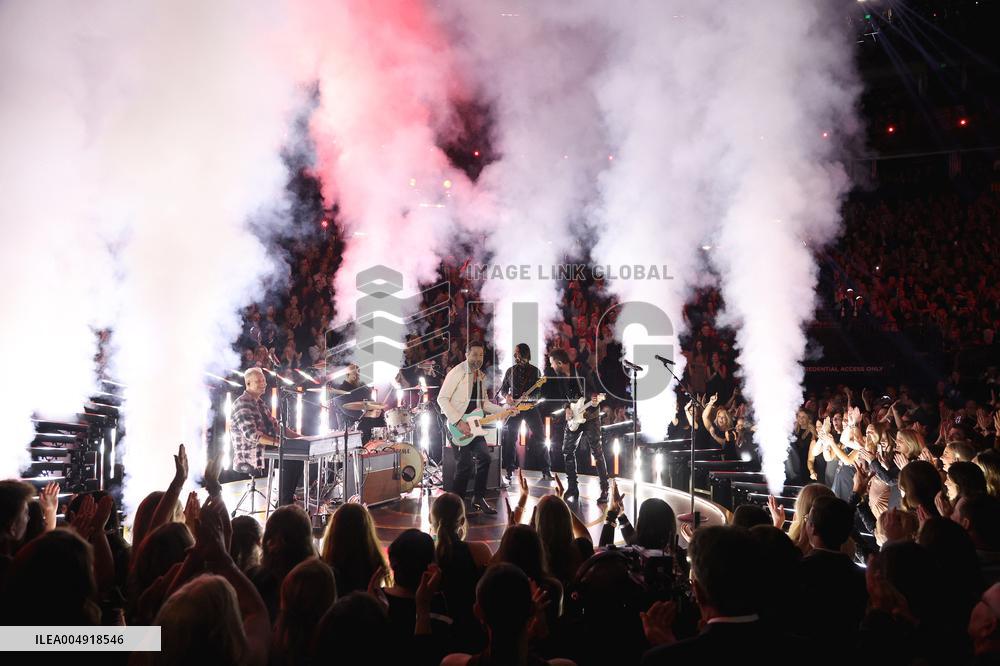 59th Annual CMA Awards - Show