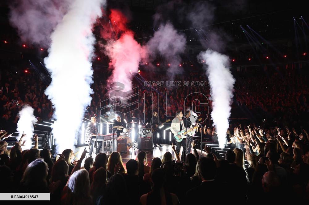 59th Annual CMA Awards - Show