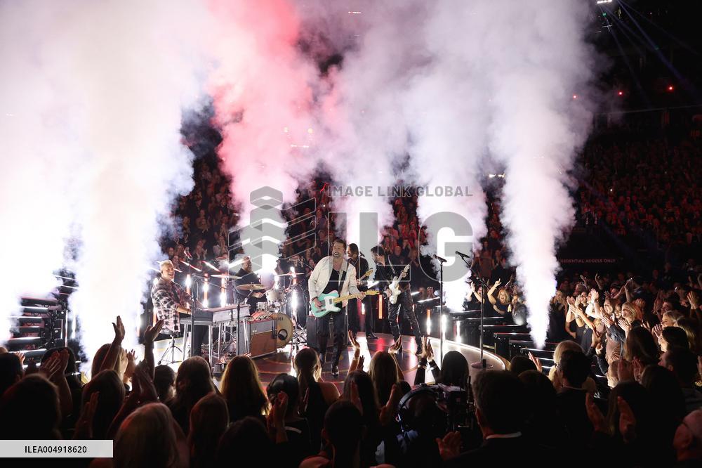 59th Annual CMA Awards - Show