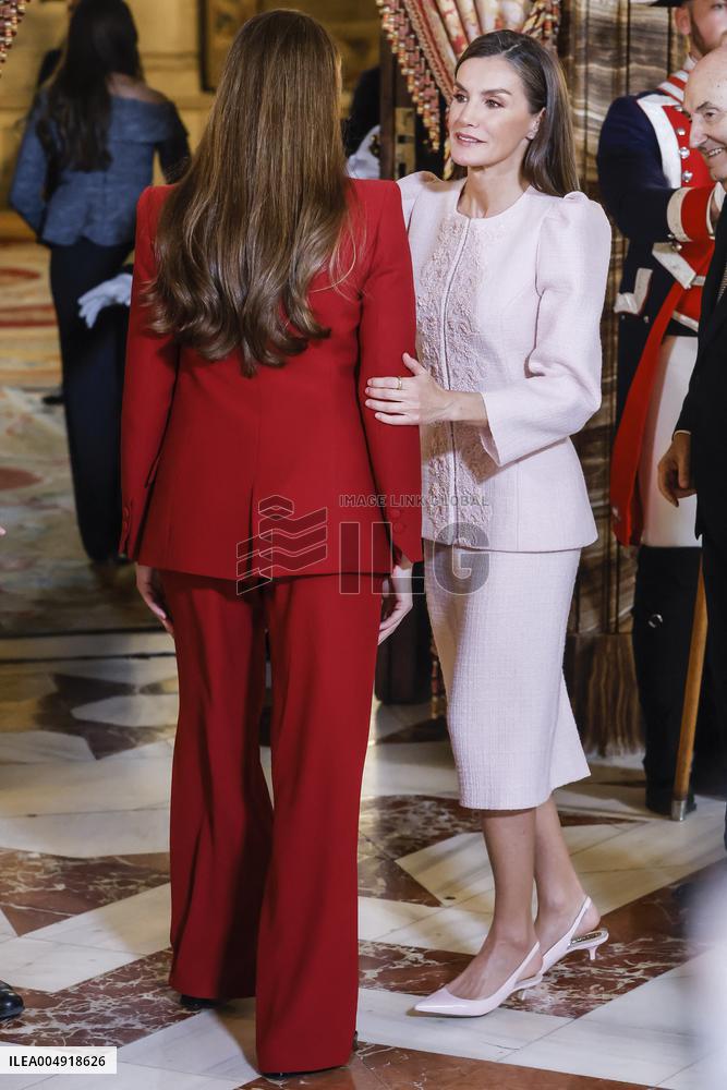 Spanish Royal Family At Golden Fleece Award Ceremony - Madrid