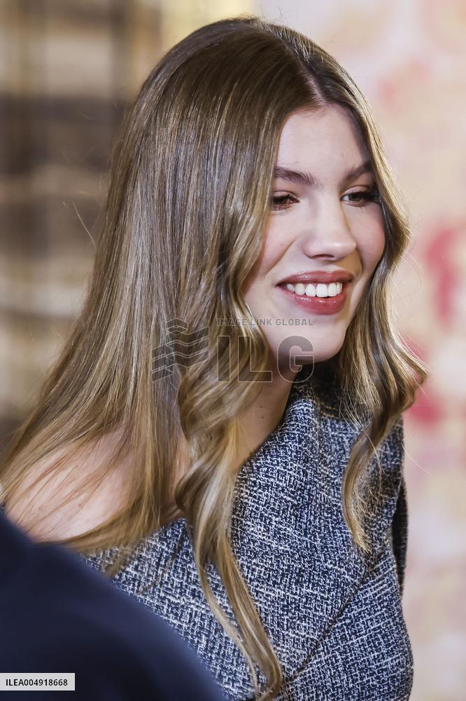 Spanish Royal Family At Golden Fleece Award Ceremony - Madrid