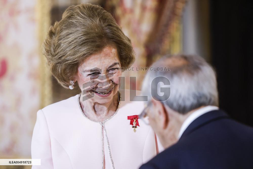 Spanish Royal Family At Golden Fleece Award Ceremony - Madrid
