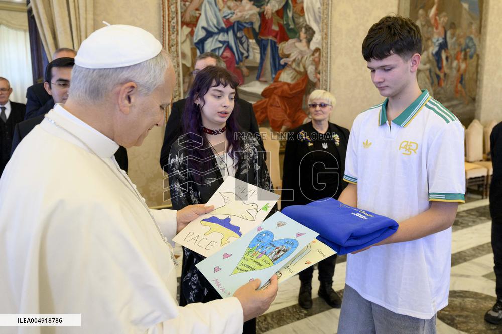 Pope Leo XIV Receives Ukrainian Children Who Returned From Russia - Vatican