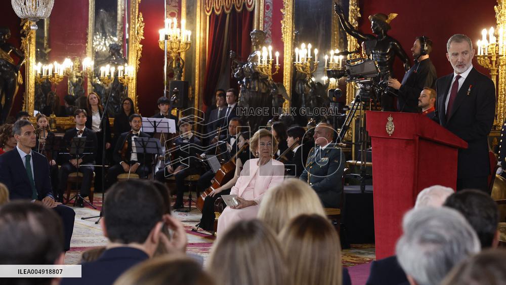Spanish Royal Family At Golden Fleece Award Ceremony - Madrid