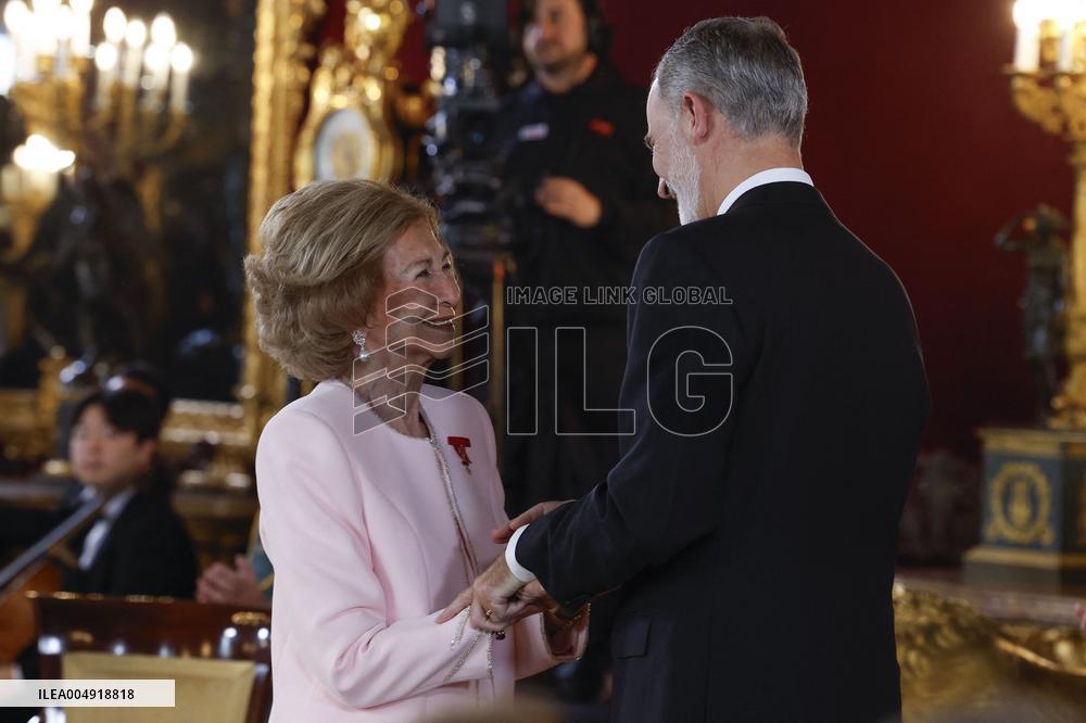 Spanish Royal Family At Golden Fleece Award Ceremony - Madrid