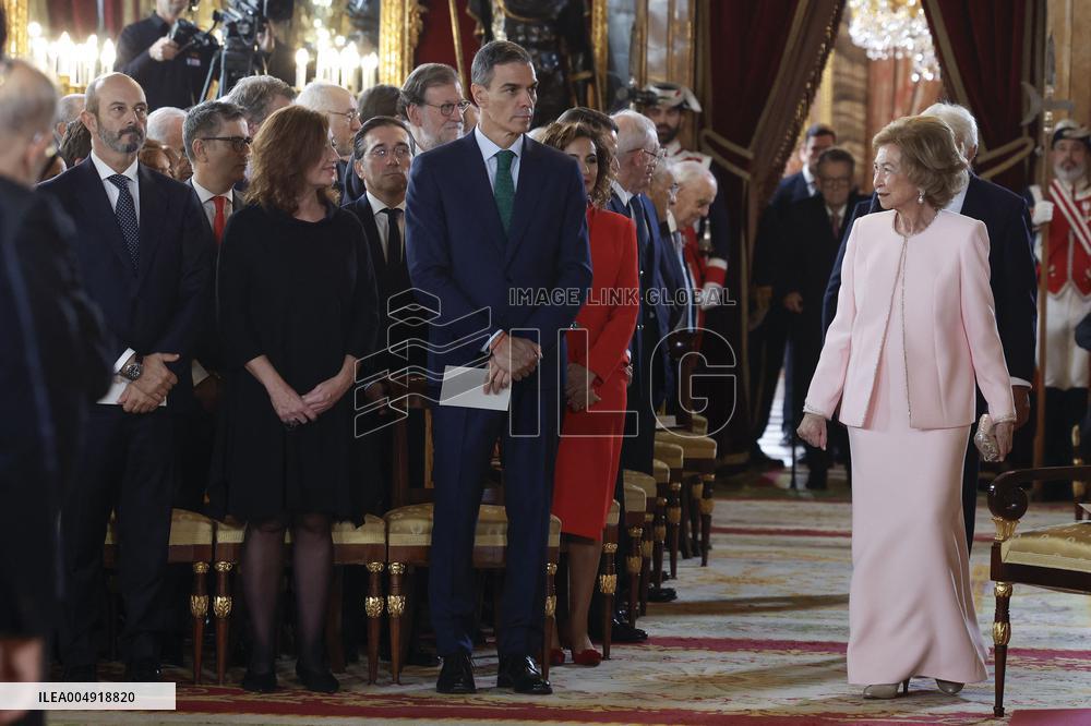 Spanish Royal Family At Golden Fleece Award Ceremony - Madrid
