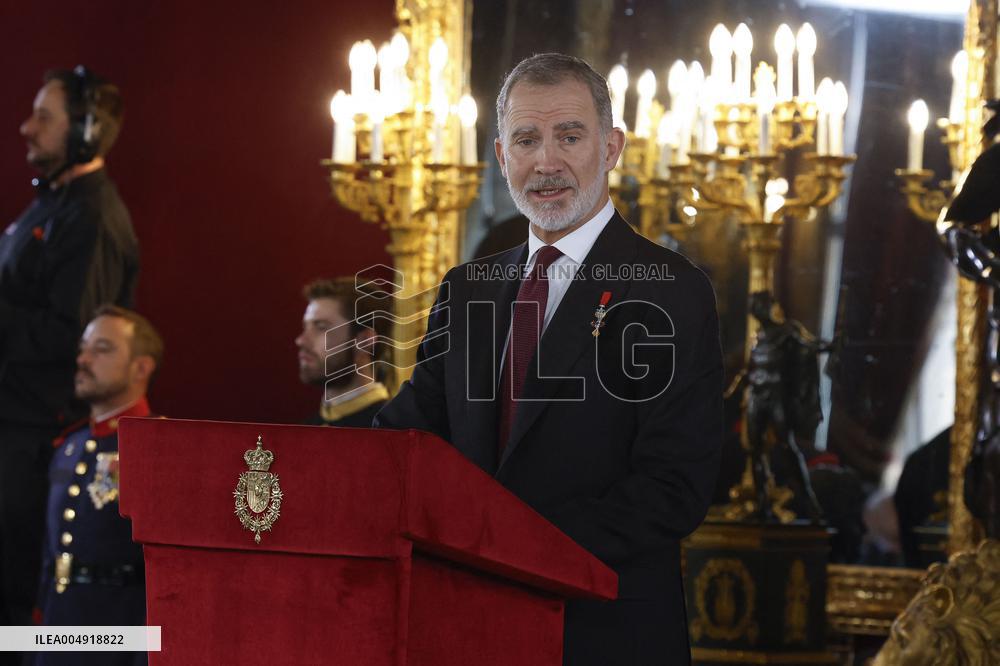Spanish Royal Family At Golden Fleece Award Ceremony - Madrid
