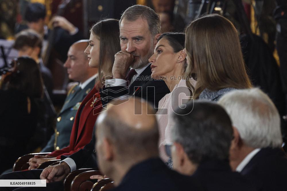 Spanish Royal Family At Golden Fleece Award Ceremony - Madrid