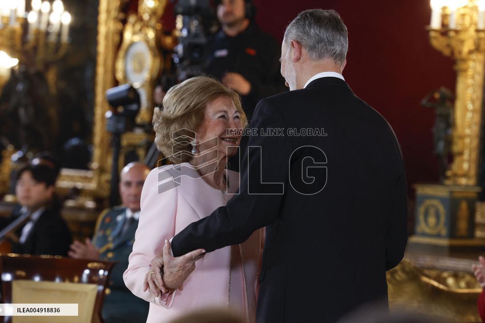 Spanish Royal Family At Golden Fleece Award Ceremony - Madrid