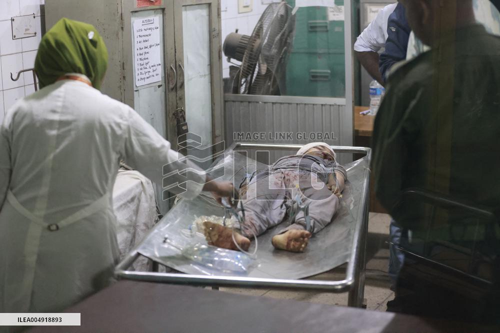 5.7-Magnitude Earthquake Kills 8 in Bangladesh