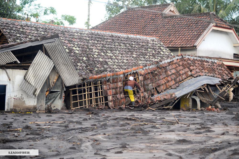 Eruption of The Semeru Volcano - Indonesia