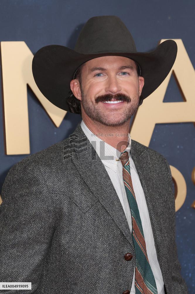 59th Annual CMA Awards - Arrivals