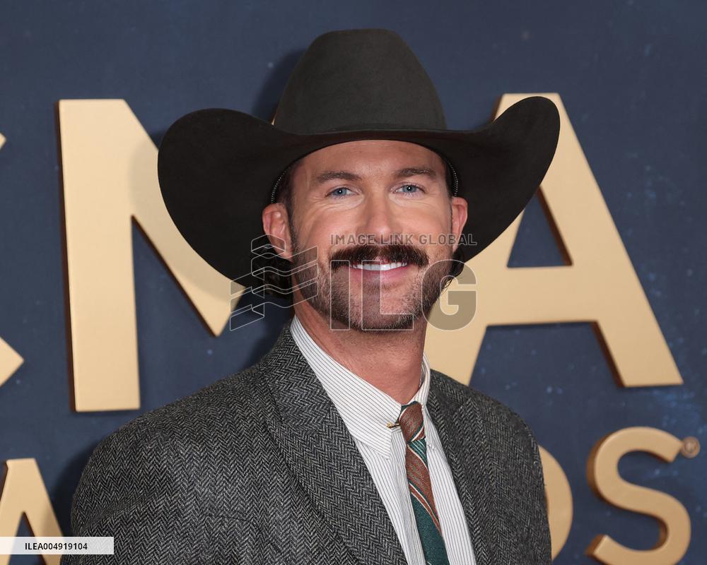 59th Annual CMA Awards - Arrivals