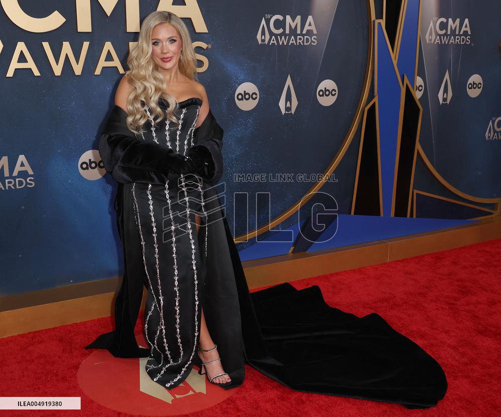 59th Annual CMA Awards - Arrivals