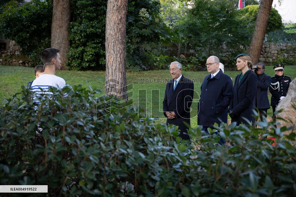 NO TABLOIDS - Prince Albert and Princess Charlene with Portuguese President At Saint-Martin Garden - Monaco