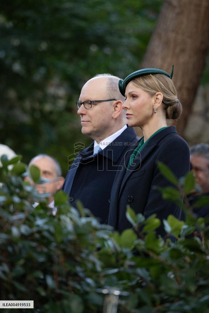 NO TABLOIDS - Prince Albert and Princess Charlene with Portuguese President At Saint-Martin Garden - Monaco
