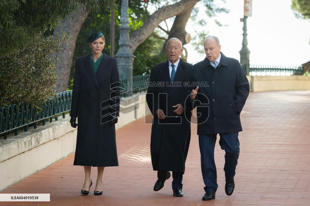 NO TABLOIDS - Prince Albert and Princess Charlene with Portuguese President At Saint-Martin Garden - Monaco