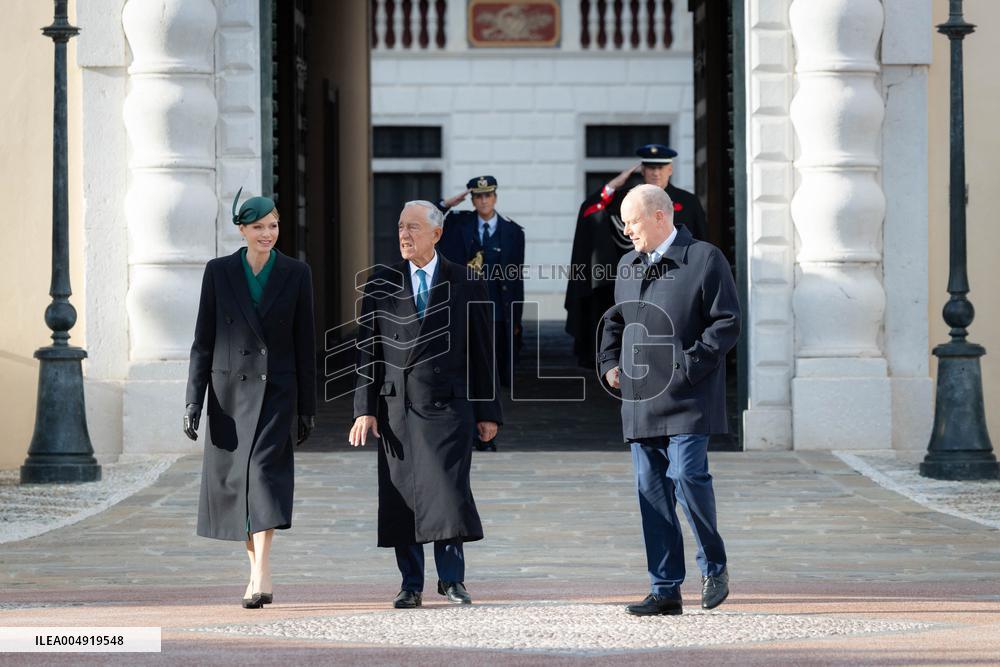 NO TABLOIDS - Prince Albert and Princess Charlene with Portuguese President At Saint-Martin Garden - Monaco