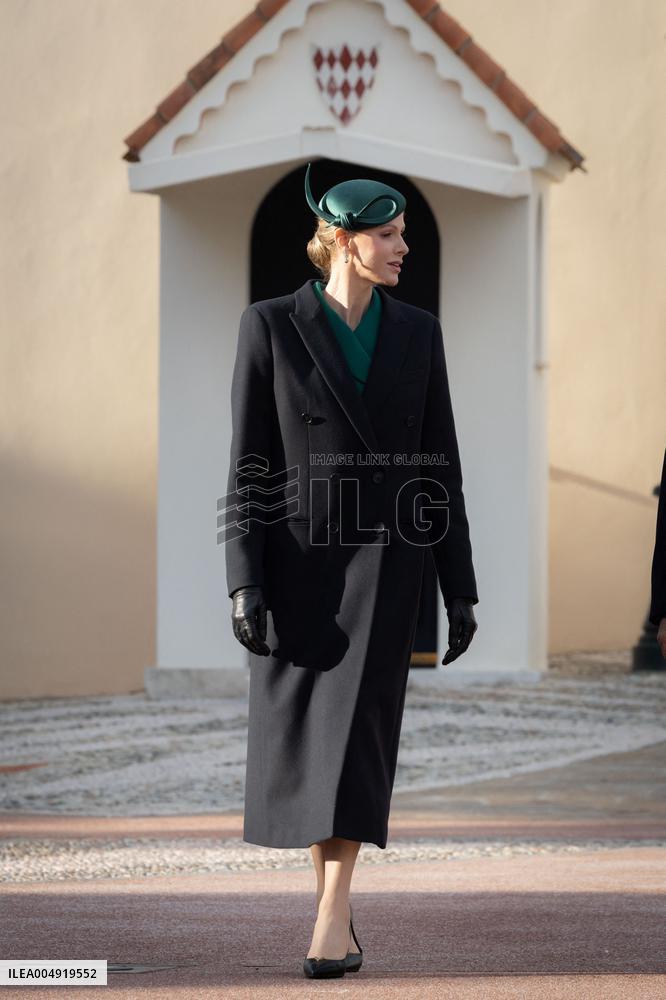 NO TABLOIDS - Prince Albert and Princess Charlene with Portuguese President At Saint-Martin Garden - Monaco