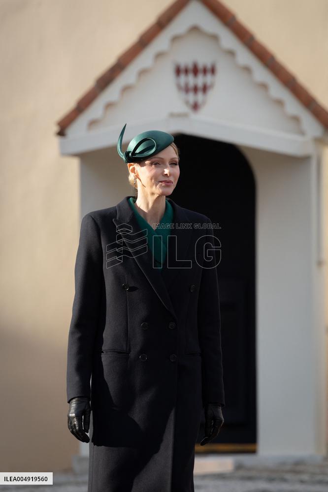 NO TABLOIDS - Prince Albert and Princess Charlene with Portuguese President At Saint-Martin Garden - Monaco