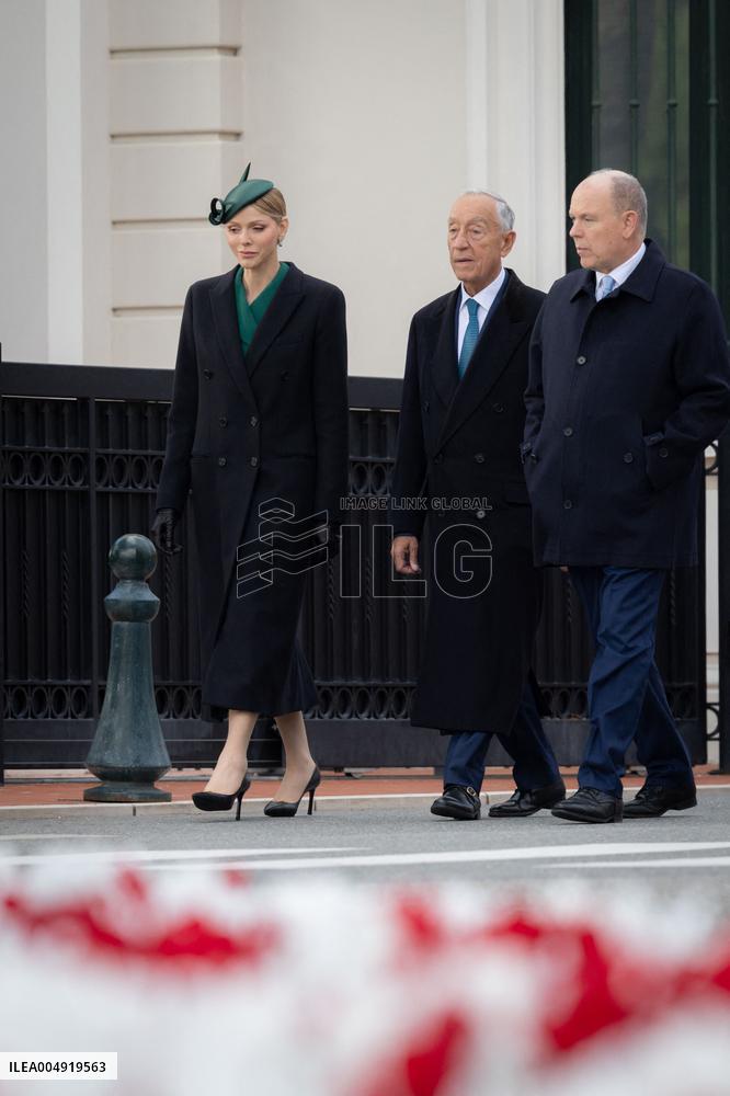 NO TABLOIDS - Prince Albert and Princess Charlene with Portuguese President At Saint-Martin Garden - Monaco