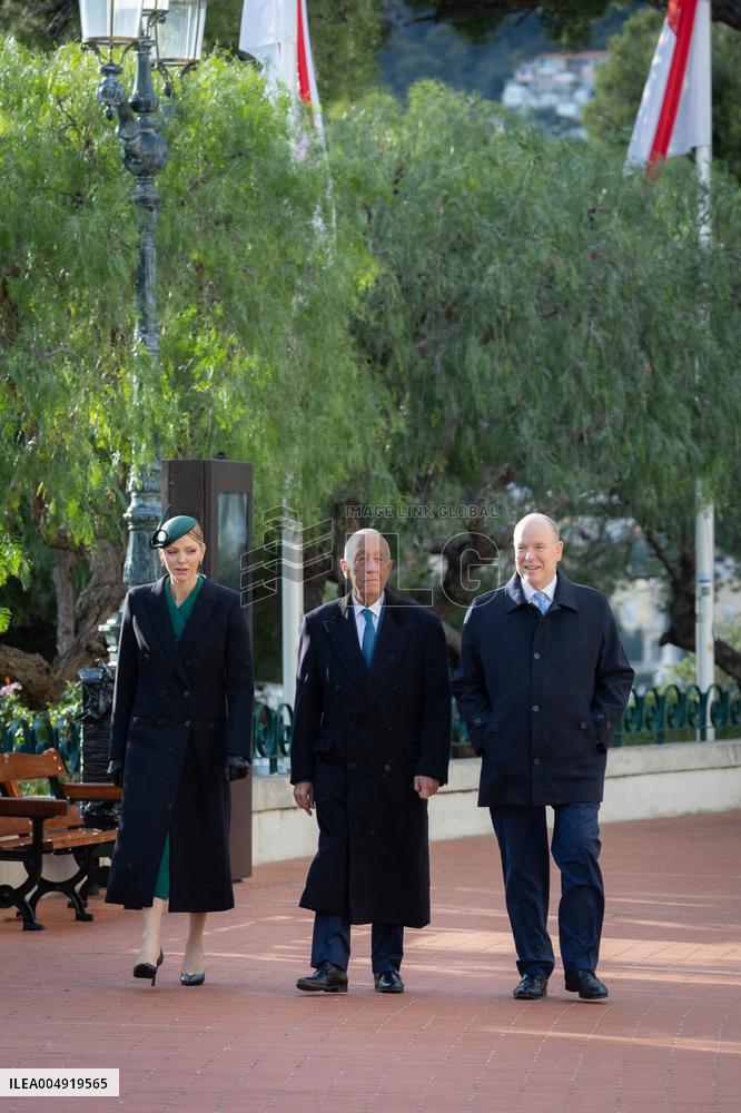 NO TABLOIDS - Prince Albert and Princess Charlene with Portuguese President At Saint-Martin Garden - Monaco