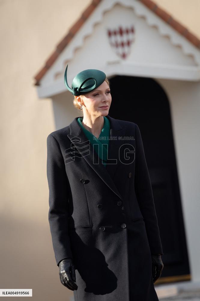 NO TABLOIDS - Prince Albert and Princess Charlene with Portuguese President At Saint-Martin Garden - Monaco