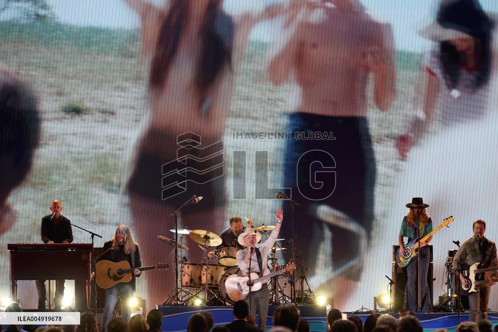 59th Annual CMA Awards - Show