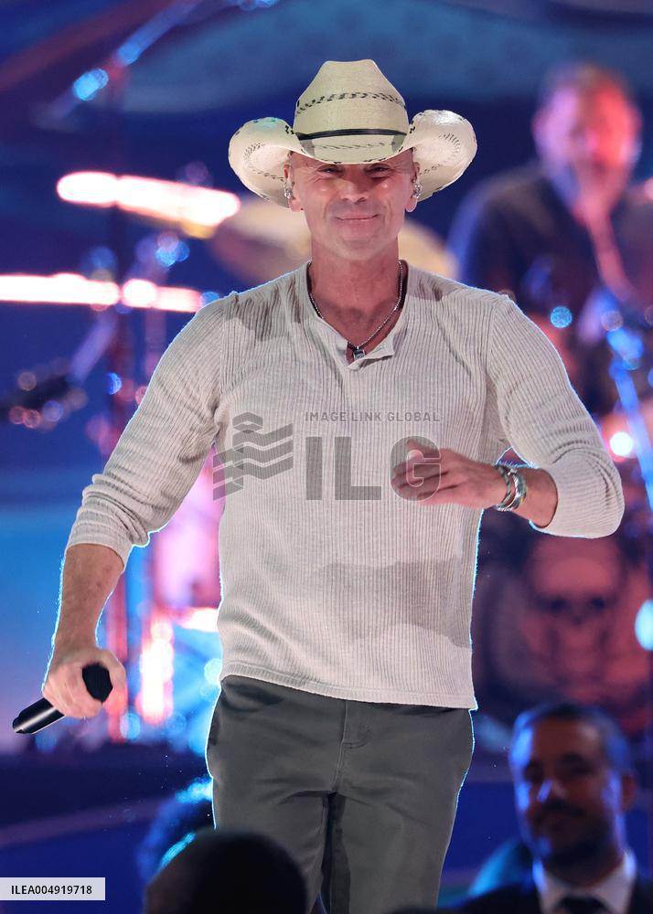 59th Annual CMA Awards - Show