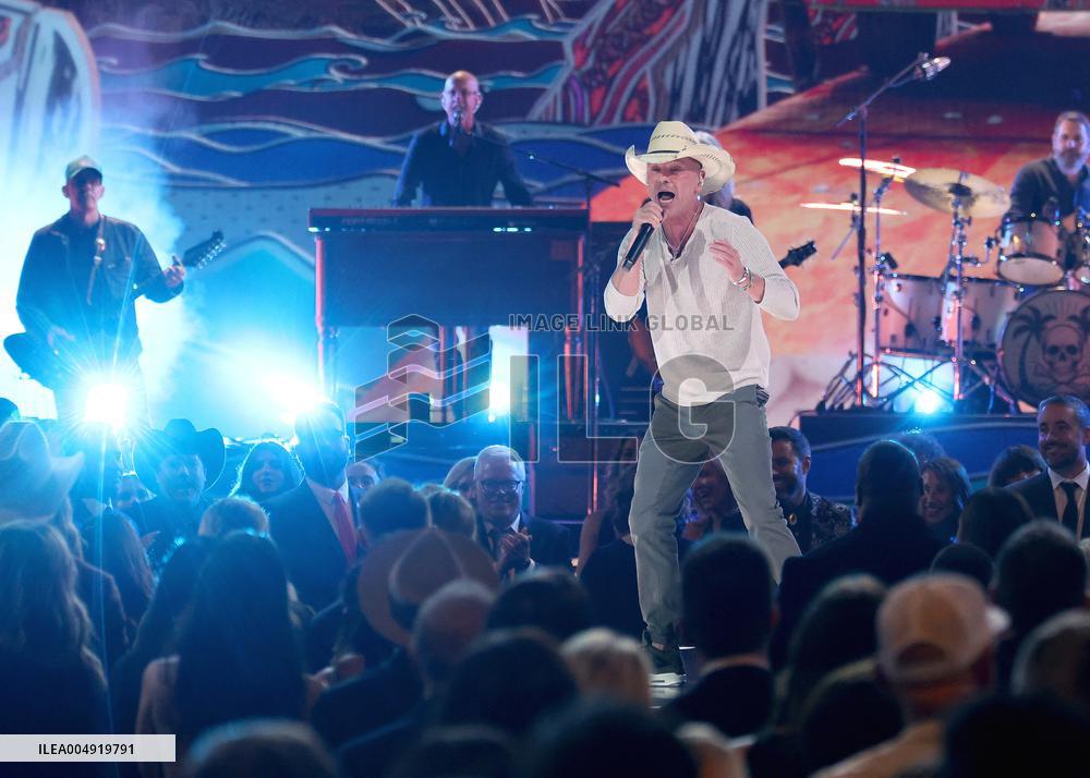 59th Annual CMA Awards - Show