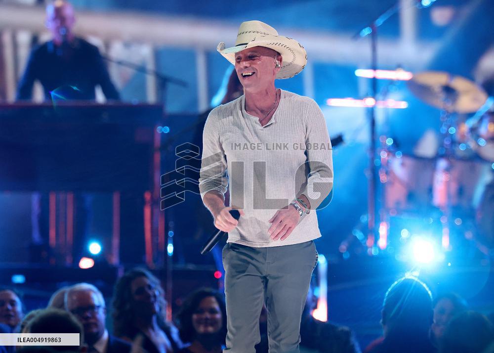 59th Annual CMA Awards - Show