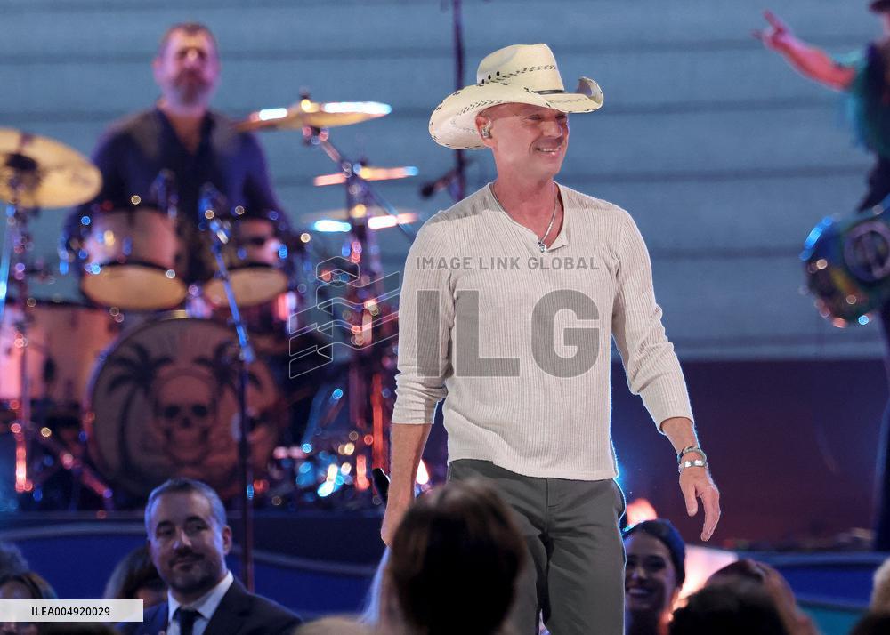 59th Annual CMA Awards - Show