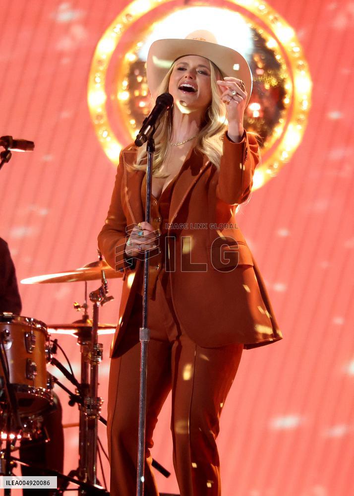 59th Annual CMA Awards - Show