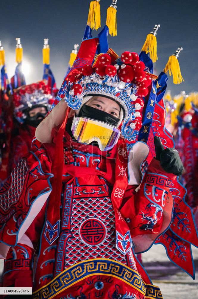 Skiing In Peking Opera Costumes - Jilin