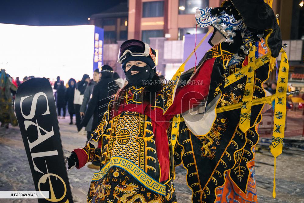 Skiing In Peking Opera Costumes - Jilin