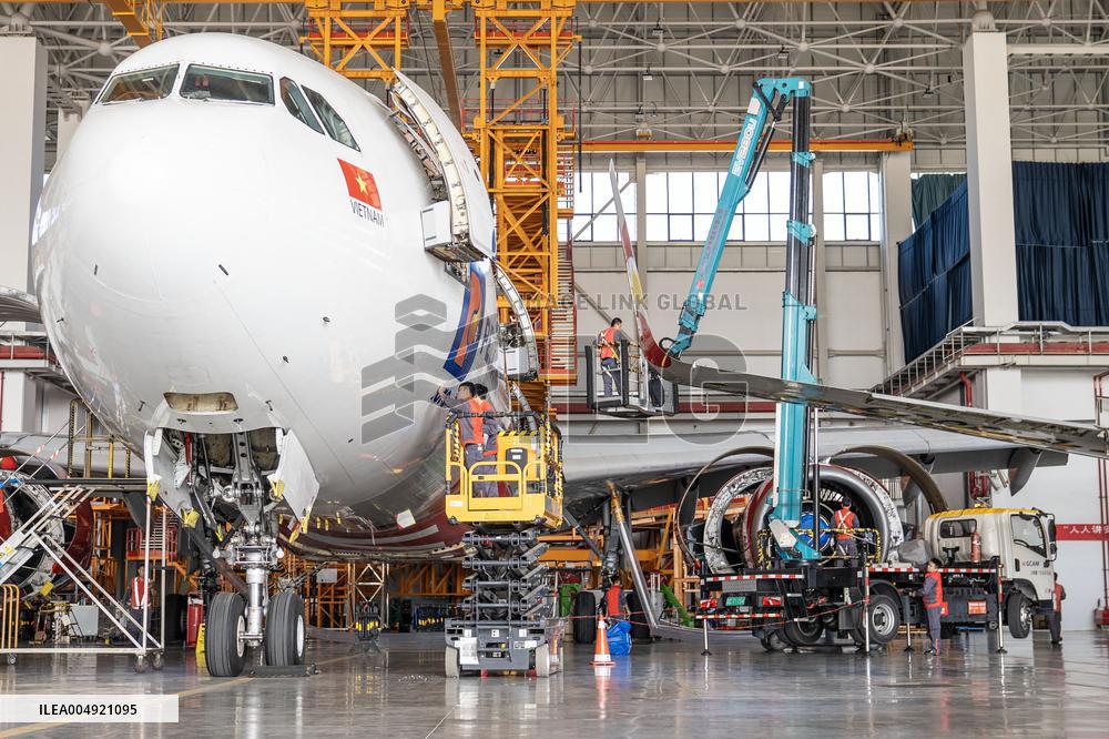 Maintenance Performance On Aircraft - China