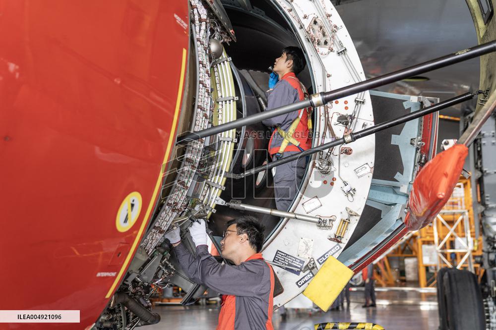 Maintenance Performance On Aircraft - China